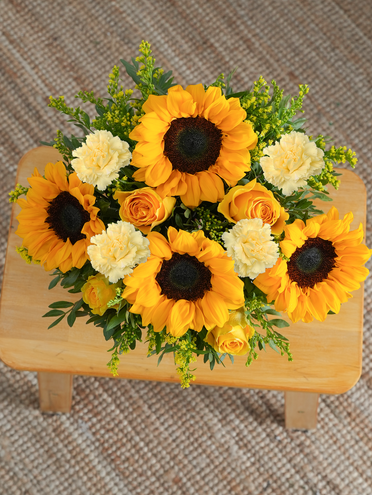 Thank You Sunny Flower - Hatbox with Free Chocolate Set