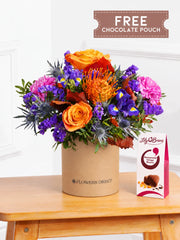 Crisp Meadow Hatbox free chocolate pouch – The Crisp Meadow Hatbox is an affordable seasonal delight, filled with vibrant orange roses,...