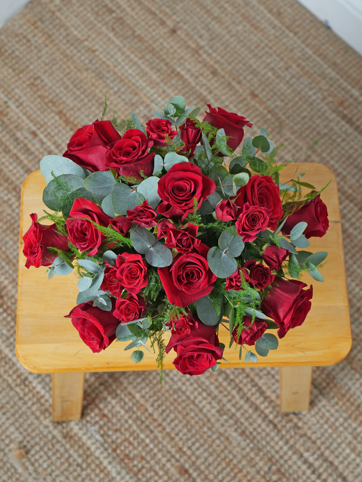 Valentine 12 Red Roses - Hatbox