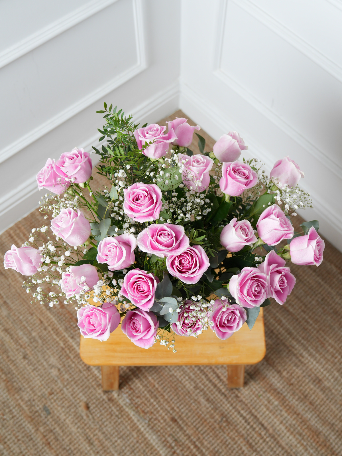 Women&#39;s Day 24 Long Stem Pink Roses - Vase