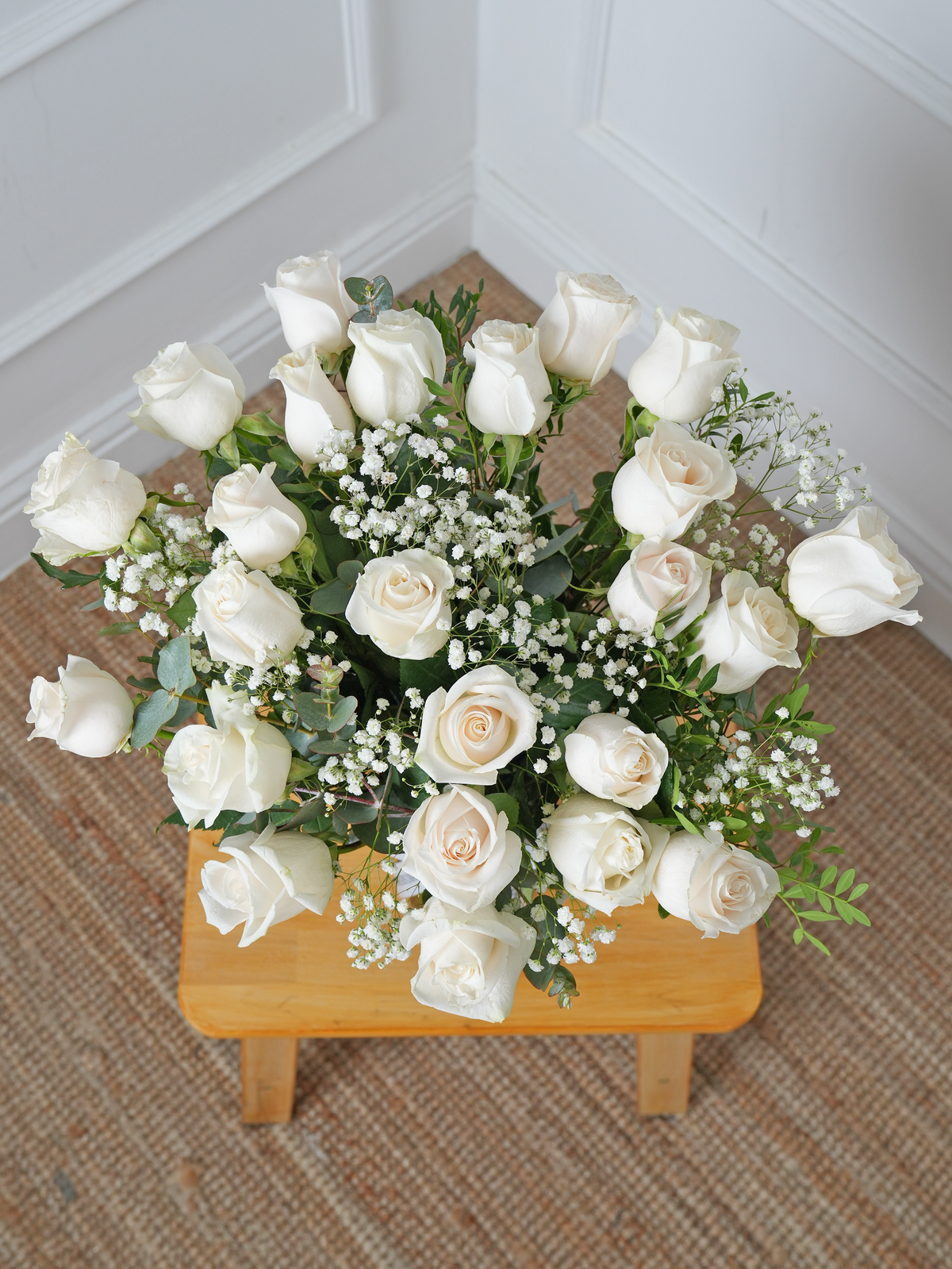 Women&#39;s Day 24 Long Stem White Roses - Vase