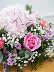 Sweetheart Posy – The Sweetheart Posy is a delicate and heartfelt arrangement that combines soft and soothing...