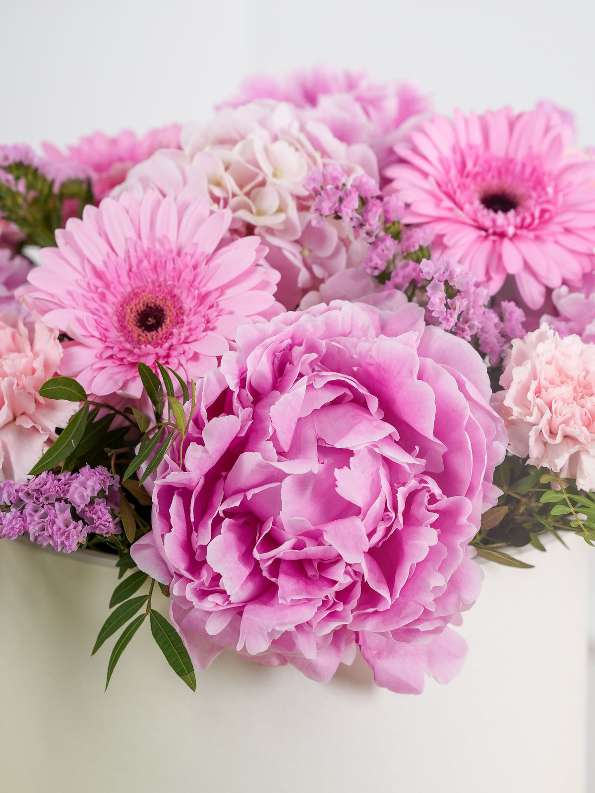 Peony Sweetheart Hatbox with Free Occasion Card