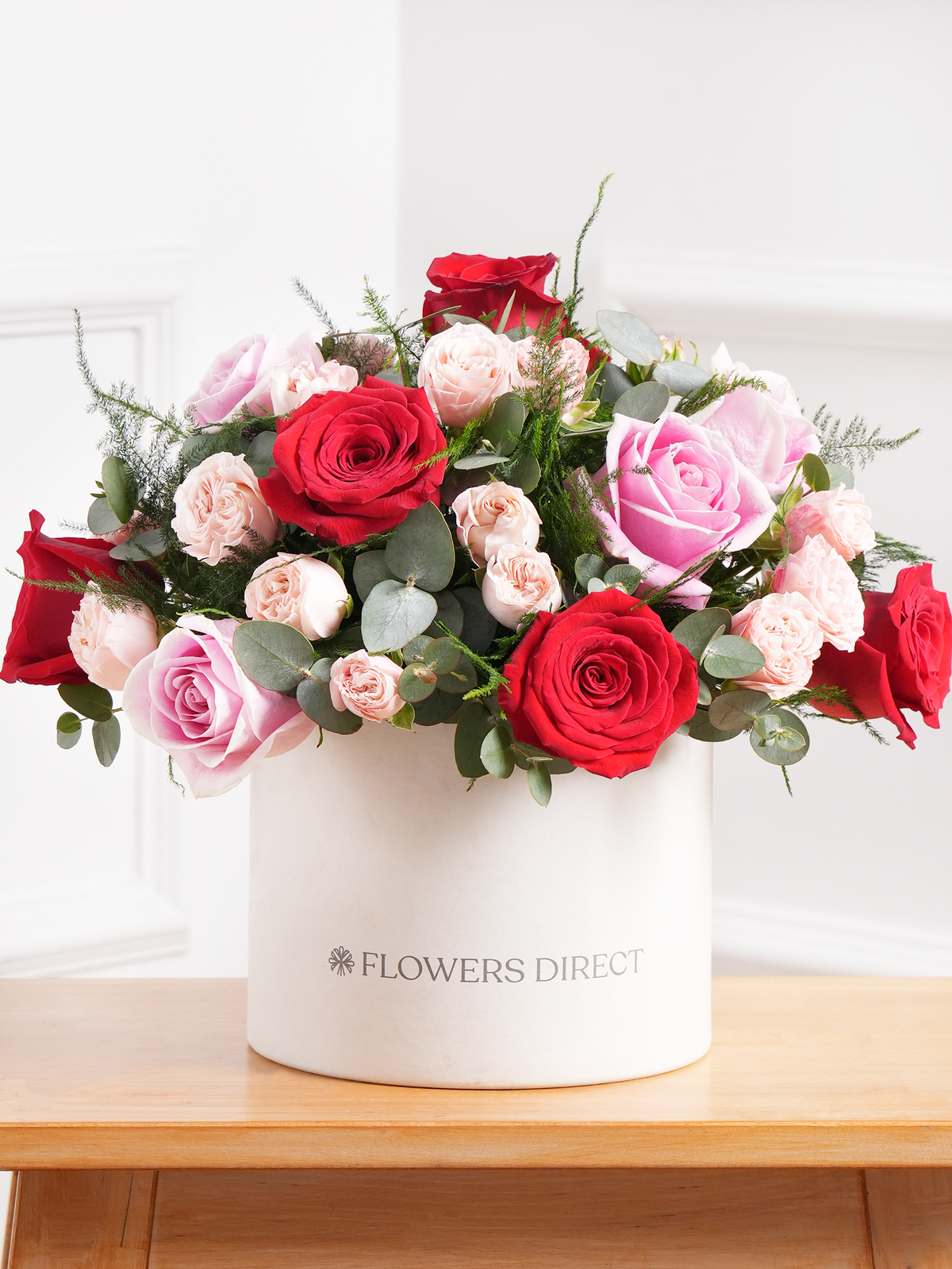 Valentine 12 Red &amp; Pink Rose - Hatbox