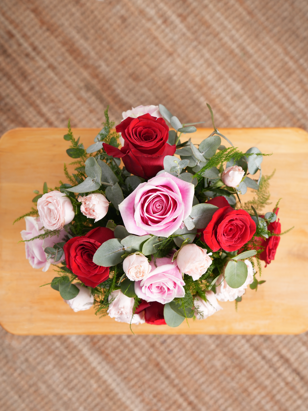 Valentine 9 Red &amp; Pink Rose - Hatbox