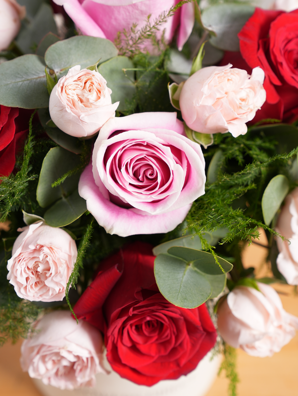 Women's Day 9 Red Roses Hatbox - FlowersDirect.ie