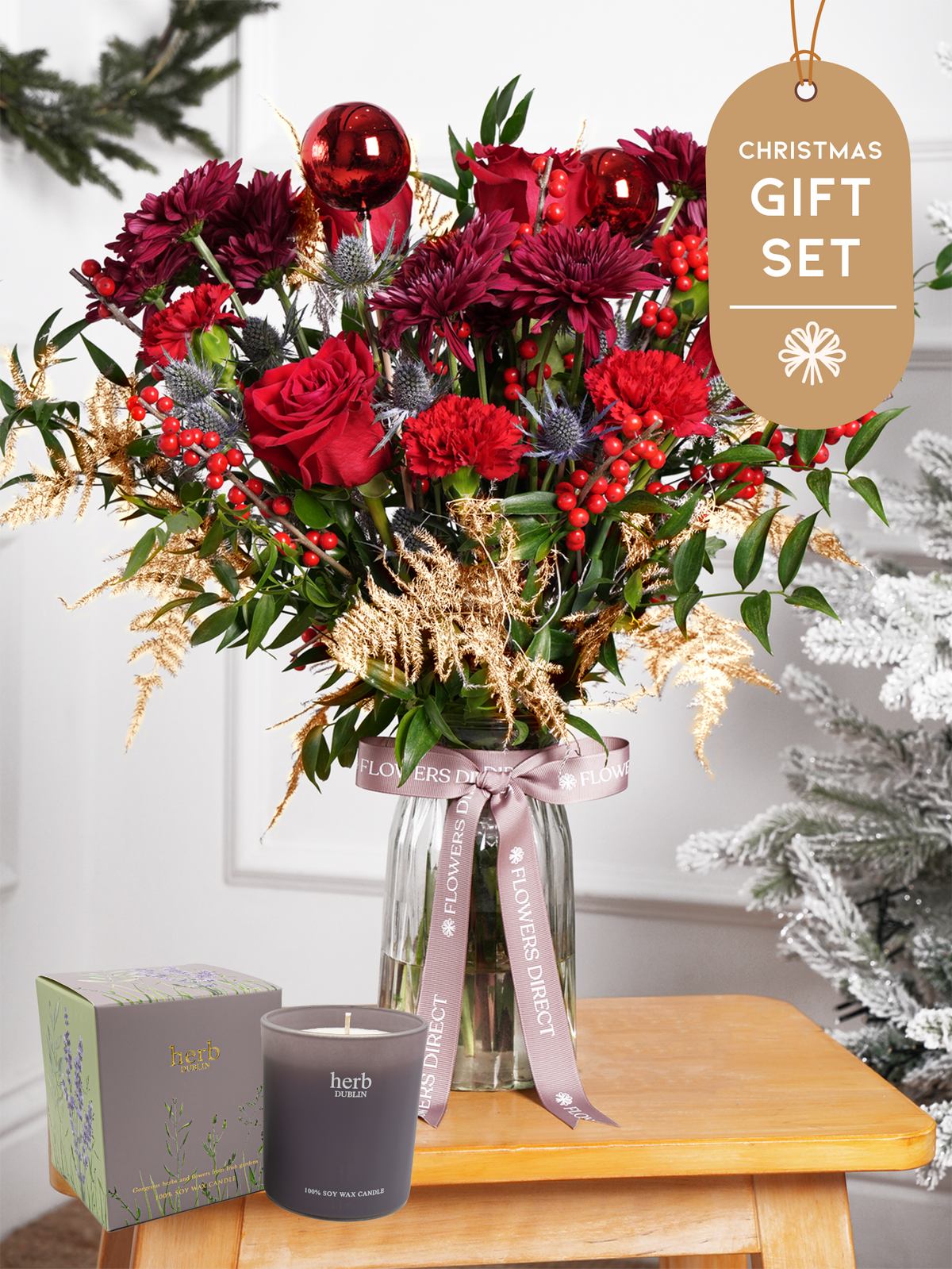 Berry Red Christmas Vase Gift Set