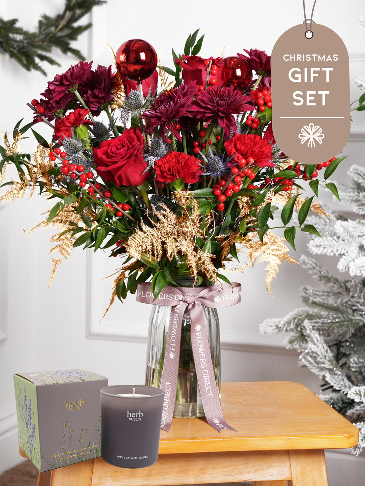 Berry Red Christmas Vase Gift Set