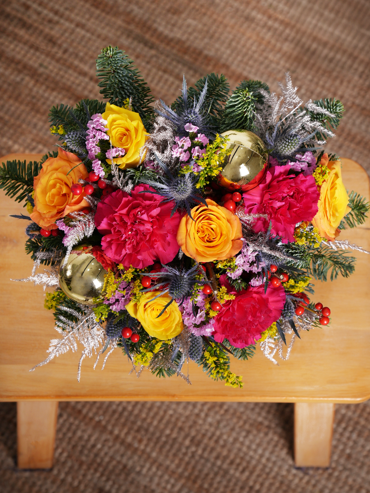 Cheerful Christmas - Hatbox with Free Chocolate Set