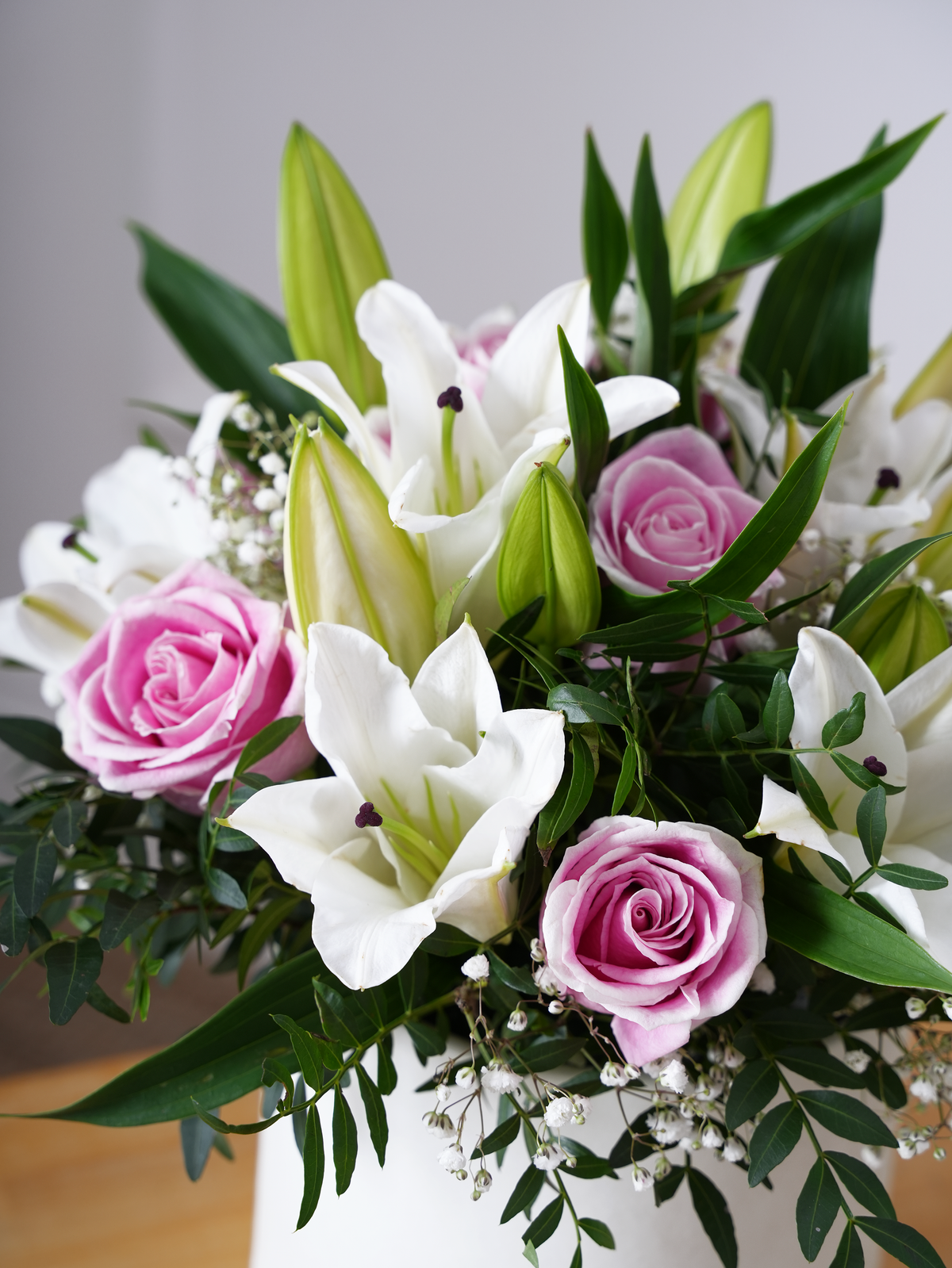 Pink Roses and White Lily - Hatbox
