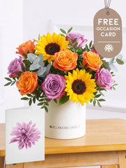 Sunflower Hatbox with Free Occasion Card – Give the gift of pure joy with this vibrant Sunny Day Hatbox floral arrangement! The golden...