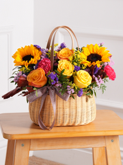 Sympathy Autumn Charm Basket – Radiating a burst of vibrant colors and heartfelt sentiments, Autumn Charm blooms gracefully in...