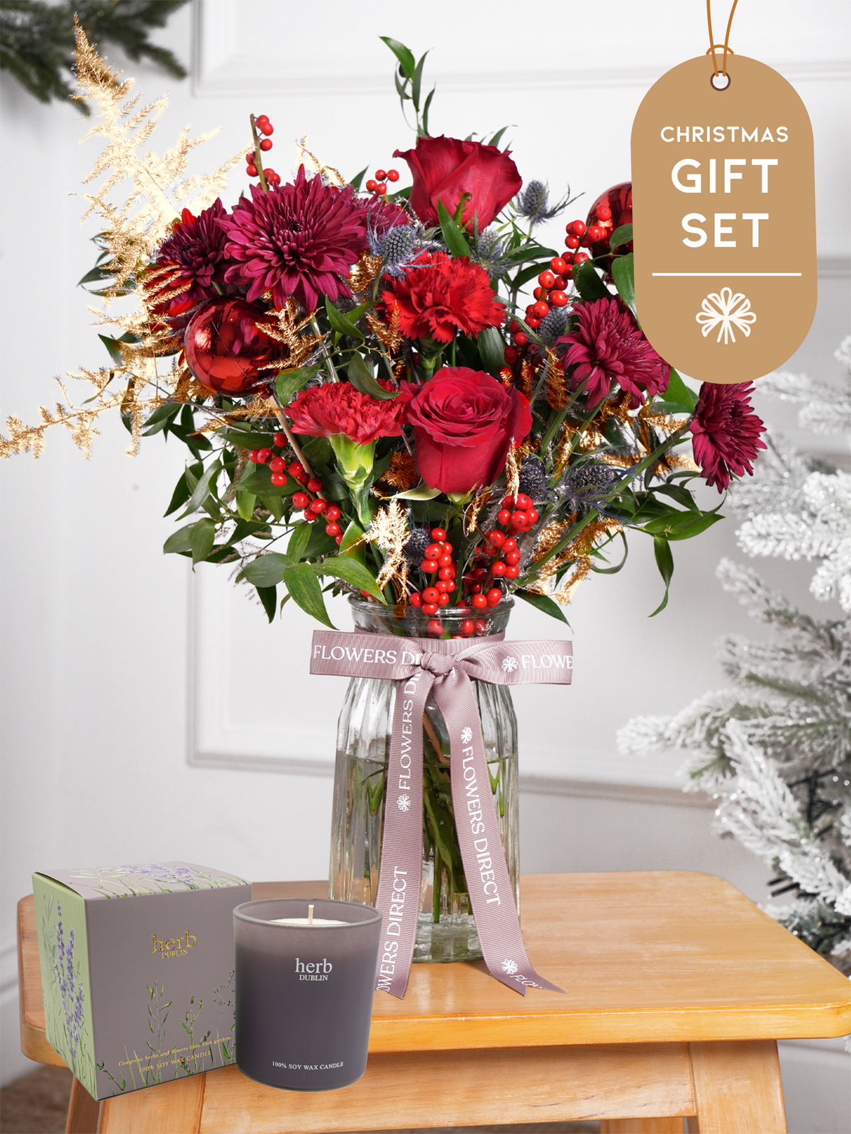 Berry Red Christmas Vase Gift Set