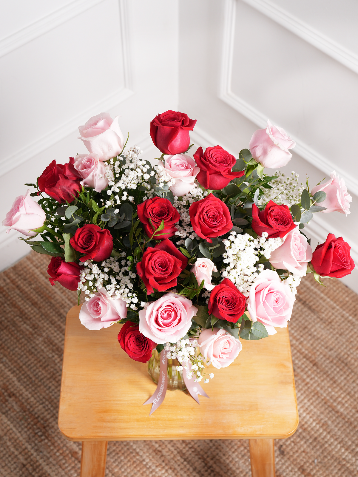 Women&#39;s Day 24 Long Stem Red &amp; Pink Rose - Vase