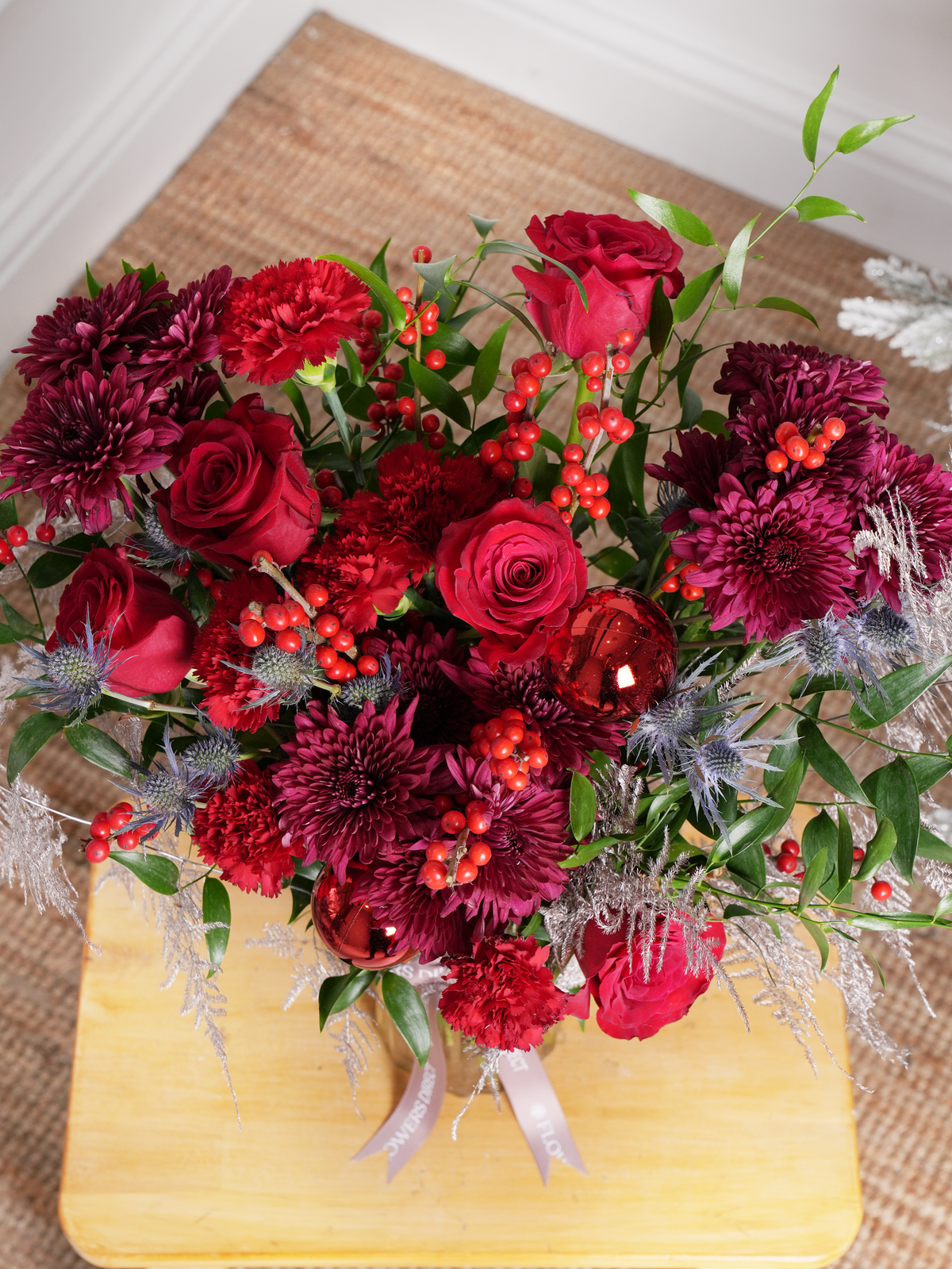 Berry Red Christmas Vase Gift Set