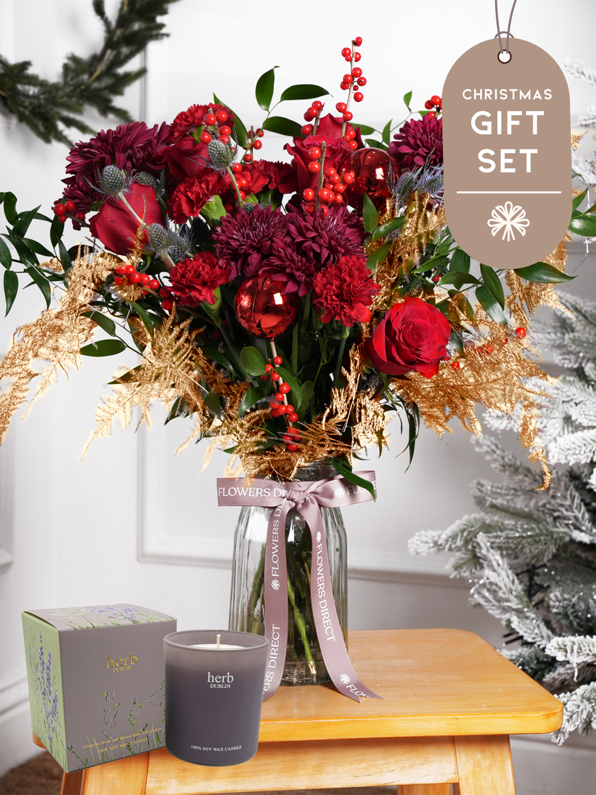 Berry Red Christmas Vase Gift Set